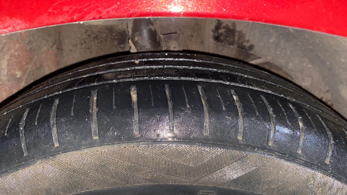 2019 Maruti Baleno ALPHA PETROL 1.2, Petrol, Manual, 39,654 km, Right Front Tyre Tread