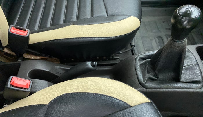 2014 Hyundai Eon MAGNA PLUS, Petrol, Manual, 75,005 km, Gear Lever