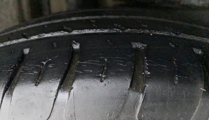 2018 Maruti Dzire VXI, Petrol, Manual, 53,572 km, Right Rear Tyre Tread