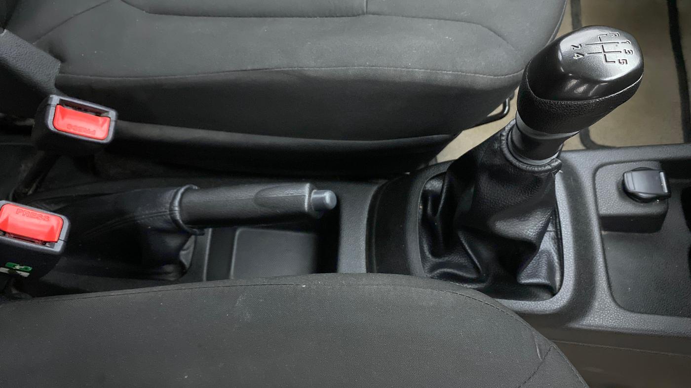 2019 Renault Kwid RXL, Petrol, Manual, 22,166 km, Gear Lever