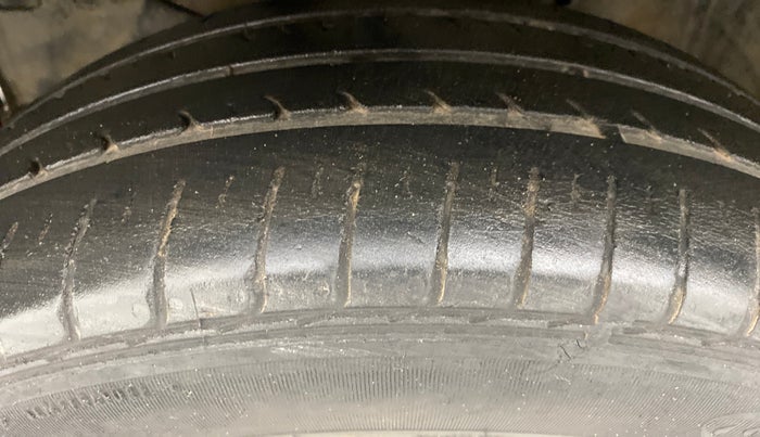 2012 Honda City V MT PETROL, Petrol, Manual, 72,234 km, Left Front Tyre Tread