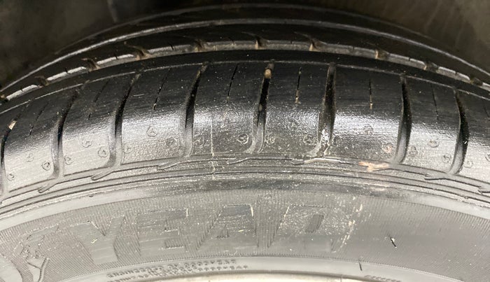 2012 Honda City V MT PETROL, Petrol, Manual, 72,234 km, Right Rear Tyre Tread
