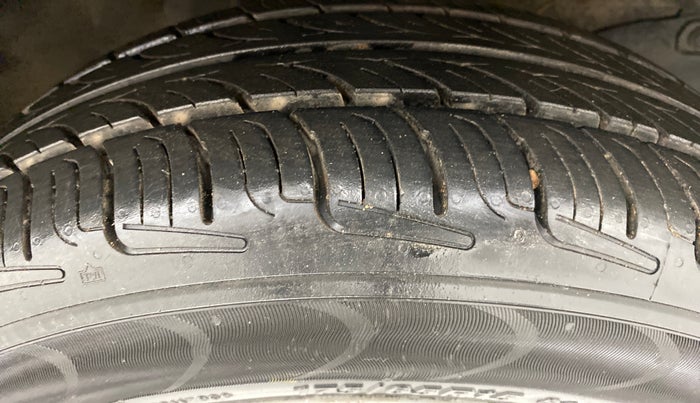 2012 Honda City V MT PETROL, Petrol, Manual, 72,234 km, Right Front Tyre Tread