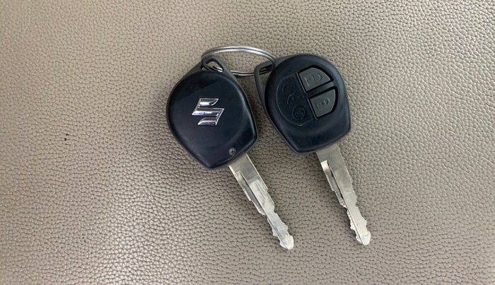 2020 Maruti Dzire VXI, Petrol, Manual, 43,698 km, Key Close Up