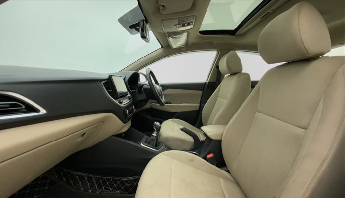 2021 Hyundai Verna SX 1.5 CRDI, Diesel, Manual, 49,930 km, Right Side Front Door Cabin
