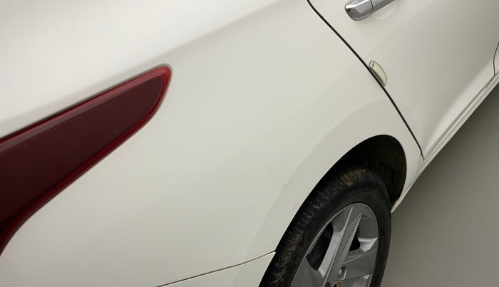 2021 Hyundai Verna SX 1.5 CRDI, Diesel, Manual, 49,930 km, Right quarter panel - Minor scratches