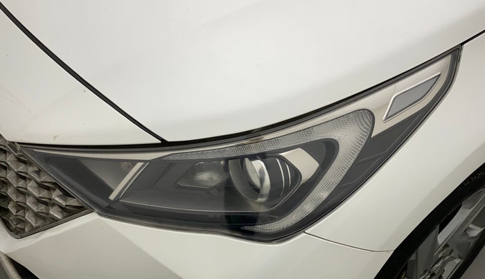 2021 Hyundai Verna SX 1.5 CRDI, Diesel, Manual, 49,930 km, Left headlight - < 2 inches,no. = 2