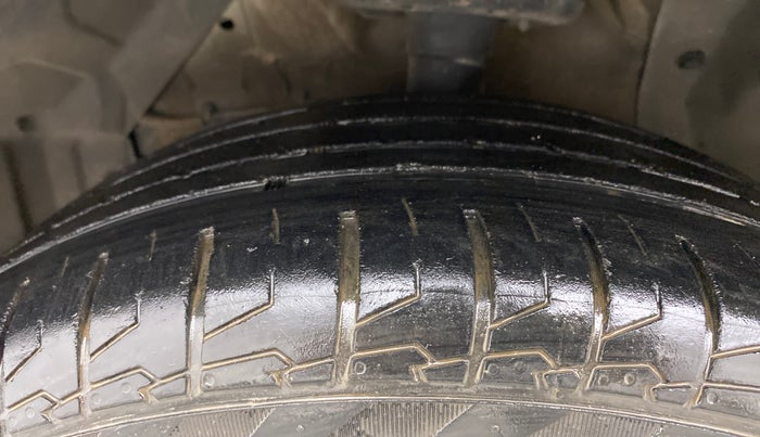 2020 Maruti S Cross ZETA 1.5, Petrol, Manual, 53,127 km, Left Front Tyre Tread