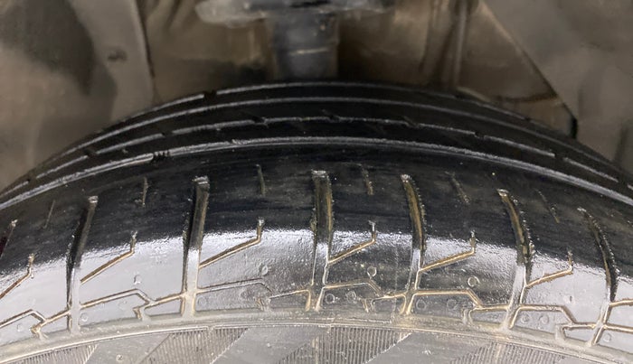 2020 Maruti S Cross ZETA 1.5, Petrol, Manual, 53,127 km, Right Front Tyre Tread