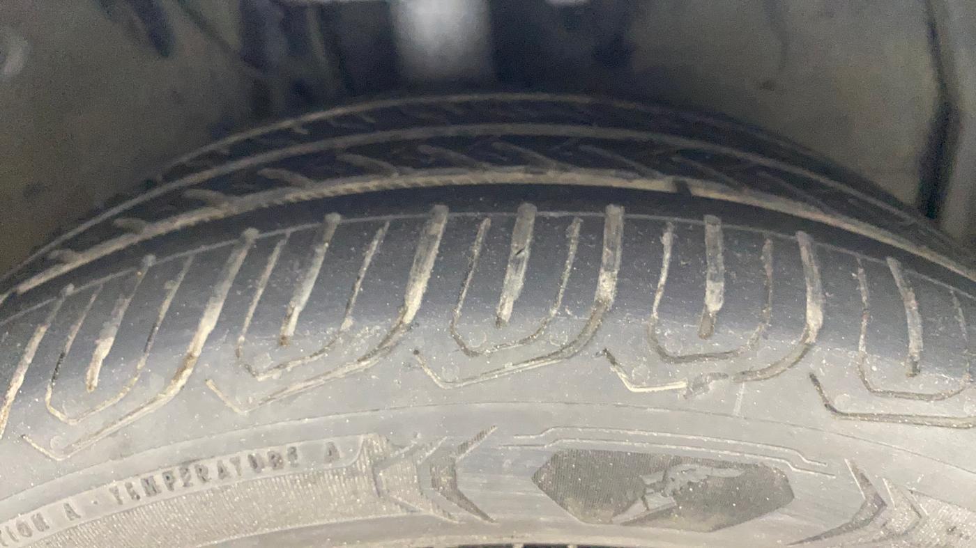 2021 Toyota YARIS G CVT, Petrol, Automatic, 82,361 km, Right Front Tyre Tread