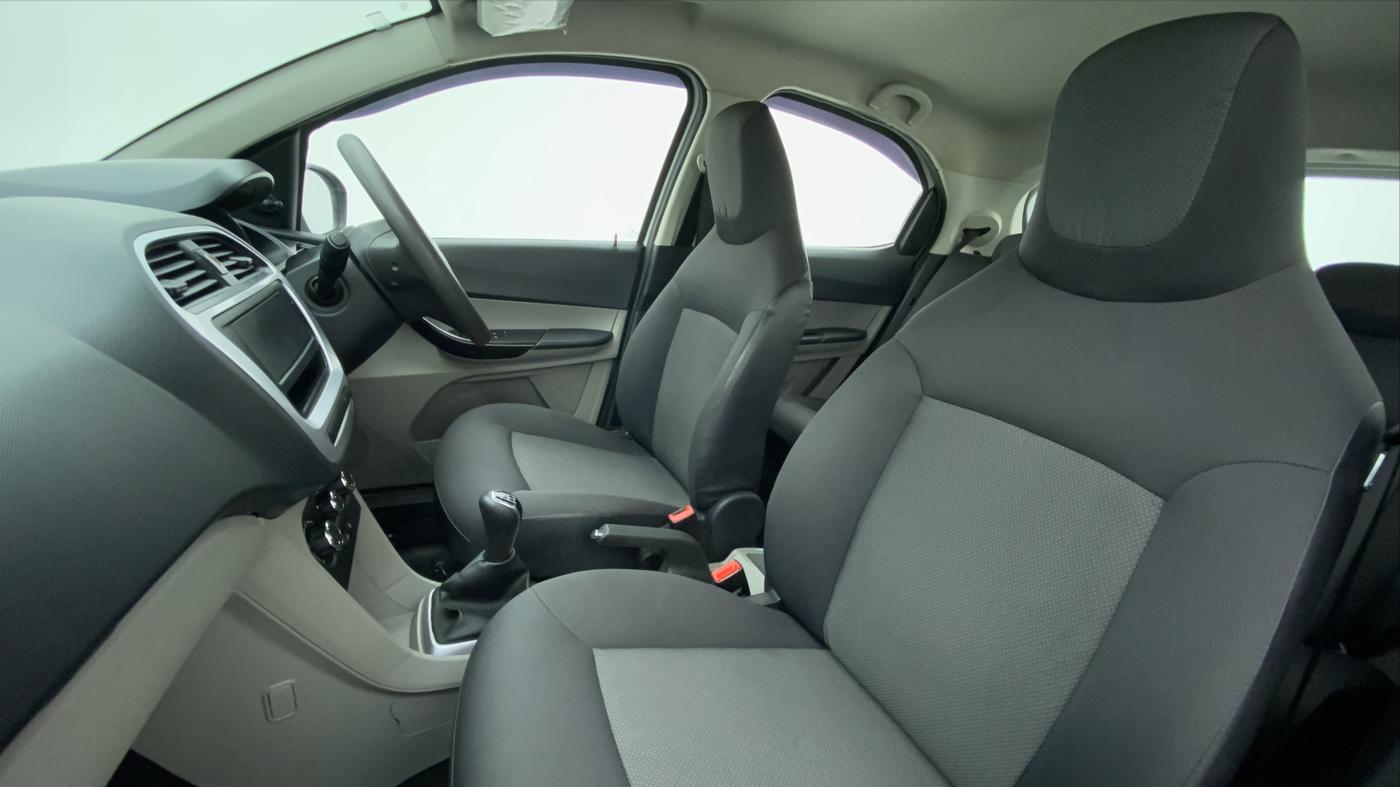 2017 Tata Tiago XM 1.2 REVOTRON, Petrol, Manual, 31,445 km, Right Side Front Door Cabin