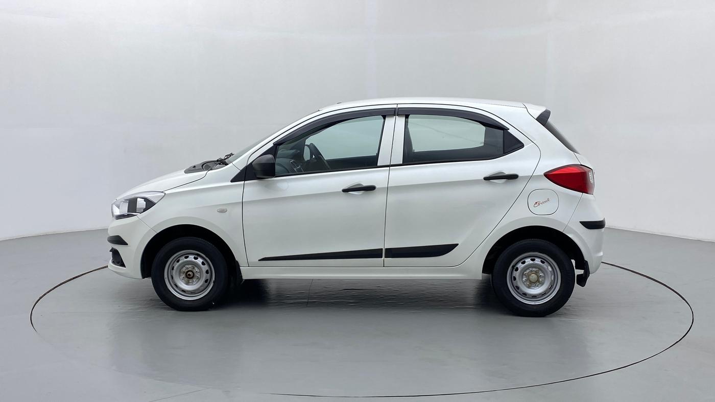 2017 Tata Tiago XM 1.2 REVOTRON, Petrol, Manual, 31,445 km, Left Side
