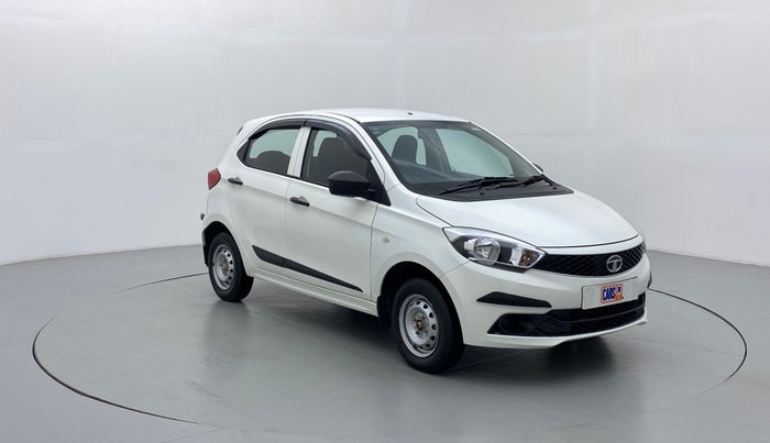 2017 Tata Tiago XM 1.2 REVOTRON, Petrol, Manual, 31,445 km, Right Front Diagonal