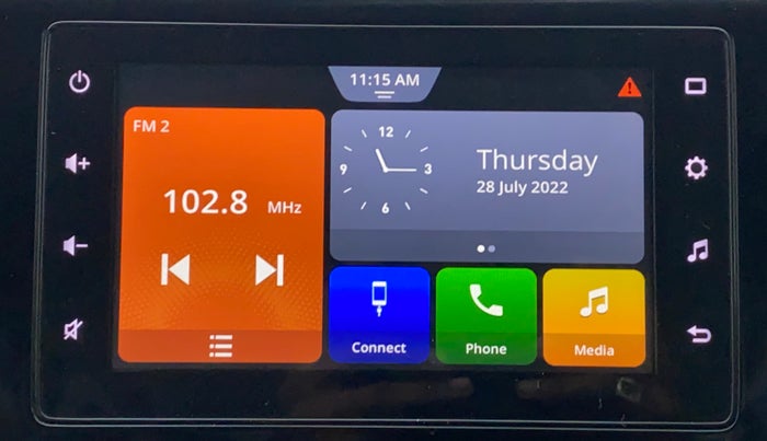 2021 Maruti XL6 ALPHA SHVS  MT, Petrol, Manual, 48,791 km, Infotainment System