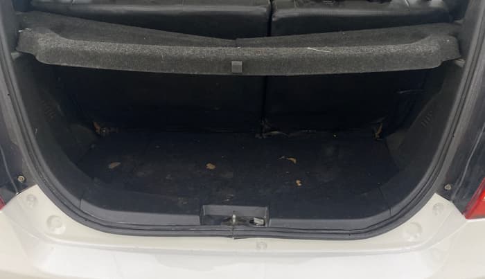 2017 Maruti Wagon R 1.0 VXI, Petrol, Manual, 68,626 km, Boot Inside