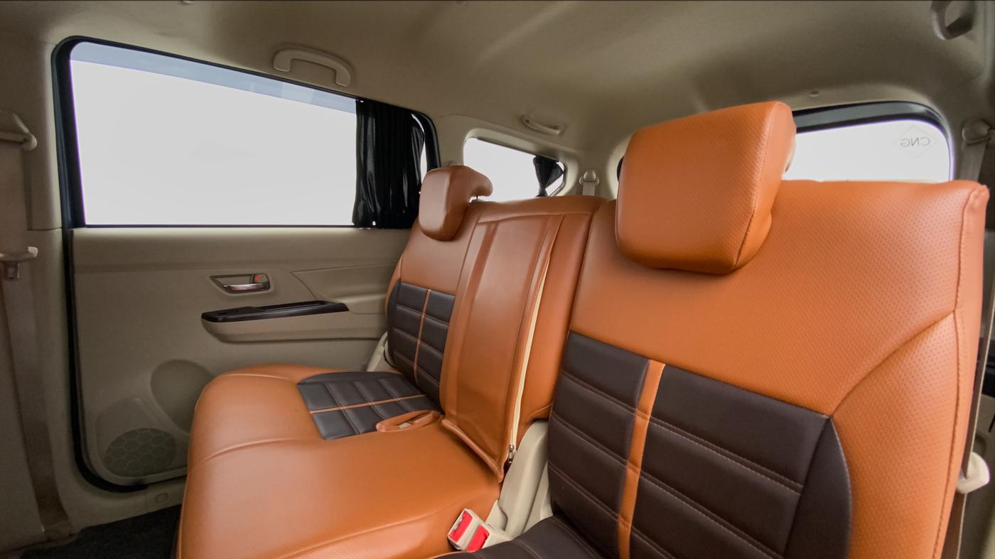 2020 Maruti Ertiga VXI CNG, CNG, Manual, 32,402 km, Right Side Door Cabin View