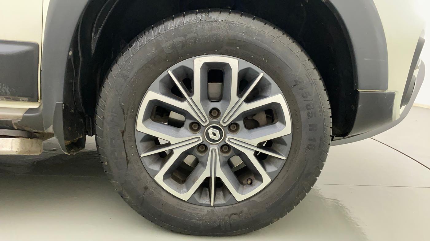 2019 Renault Duster 110 PS RXZ 4X2 AMT DIESEL, Diesel, Automatic, 24,617 km, Right Front Wheel