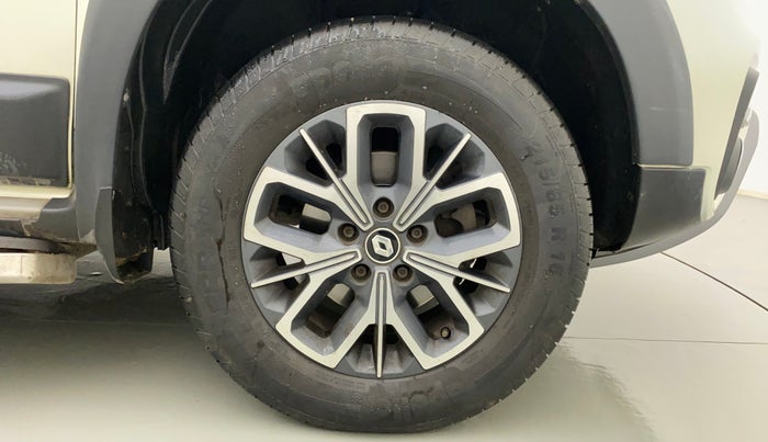 2019 Renault Duster 110 PS RXZ 4X2 AMT DIESEL, Diesel, Automatic, 24,617 km, Right Front Wheel