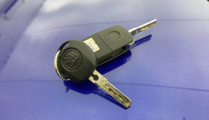 2020 Skoda Rapid AMBITION AT TSI, Petrol, Automatic, 33,430 km, Key Close Up