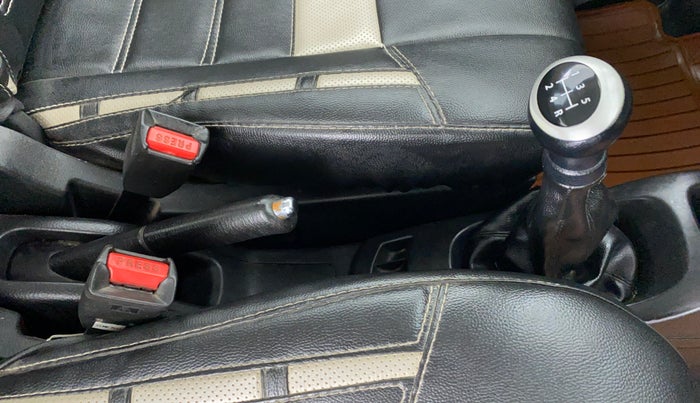 2017 Maruti Wagon R 1.0 VXI, CNG, Manual, 79,736 km, Gear Lever