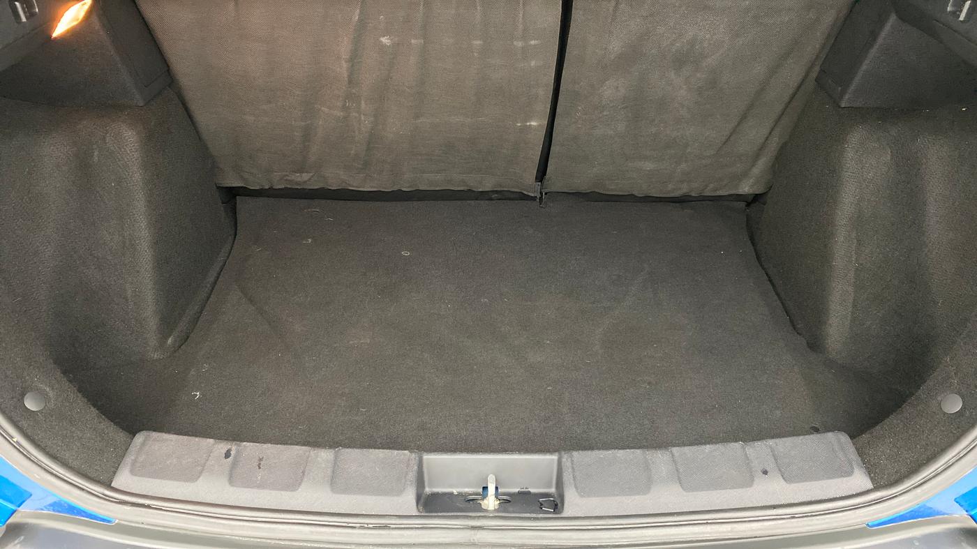 2019 Tata NEXON XZA + 1.2 PETROL A/T, Petrol, Automatic, 18,192 km, Boot Inside