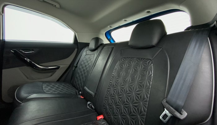 2019 Tata NEXON XZA + 1.2 PETROL A/T, Petrol, Automatic, 18,192 km, Right Side Rear Door Cabin