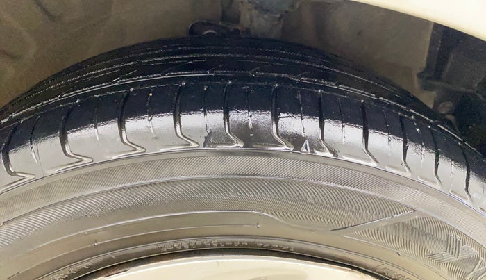 2020 Maruti Celerio VXI CNG, CNG, Manual, 84,376 km, Right Front Tyre Tread