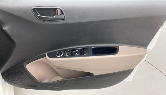2019 Hyundai Grand i10 MAGNA 1.2 KAPPA VTVT, Petrol, Manual, 51,092 km, Driver Side Door Panels Control