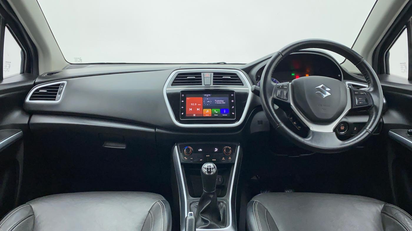 2020 Maruti S Cross ALPHA 1.5 SMART HYBRID, Petrol, Manual, 26,852 km, Dashboard
