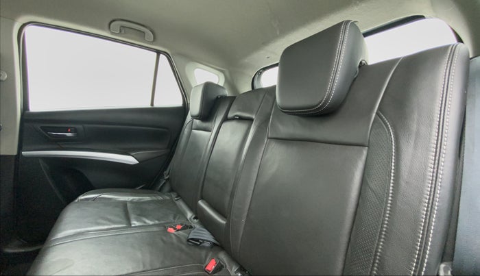 2020 Maruti S Cross ALPHA 1.5 SMART HYBRID, Petrol, Manual, 26,852 km, Right Side Rear Door Cabin