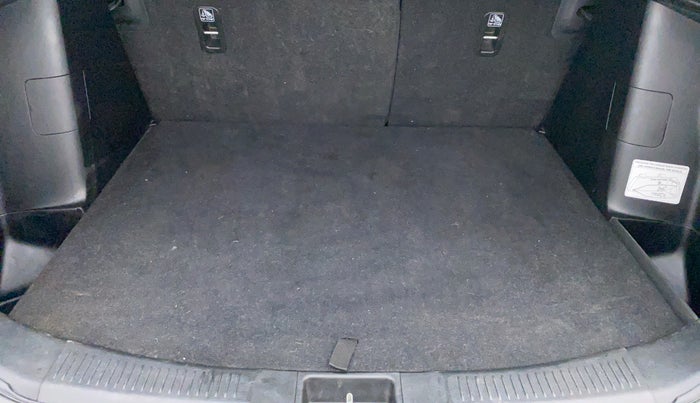 2020 Maruti S Cross ALPHA 1.5 SMART HYBRID, Petrol, Manual, 26,852 km, Boot Inside