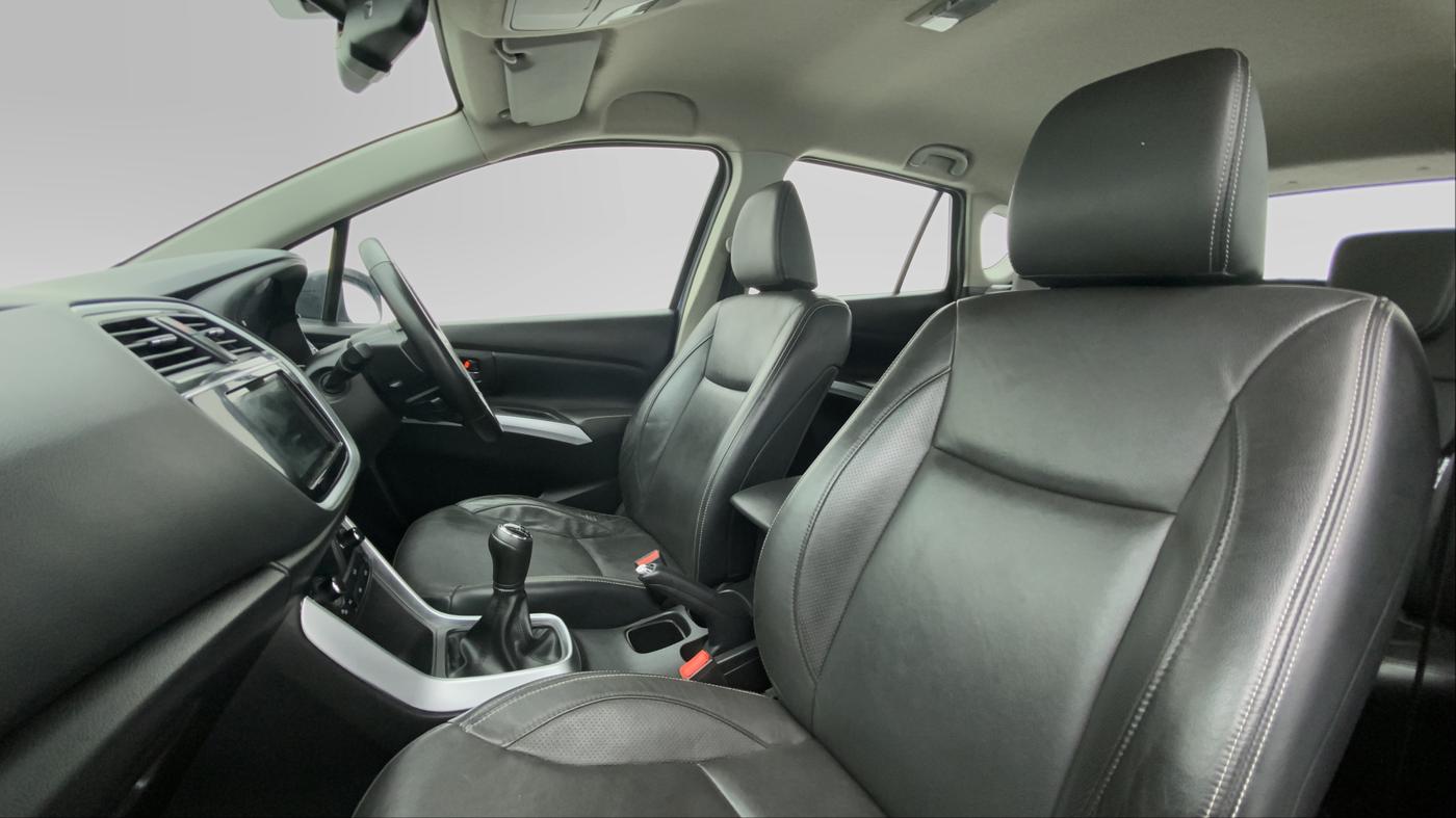 2020 Maruti S Cross ALPHA 1.5 SMART HYBRID, Petrol, Manual, 26,852 km, Right Side Front Door Cabin