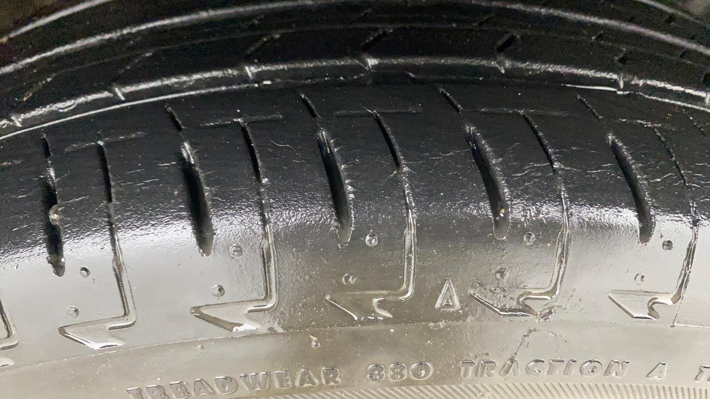 2018 Maruti IGNIS DELTA 1.2 AMT, Petrol, Automatic, 12,973 km, Right Front Tyre Tread