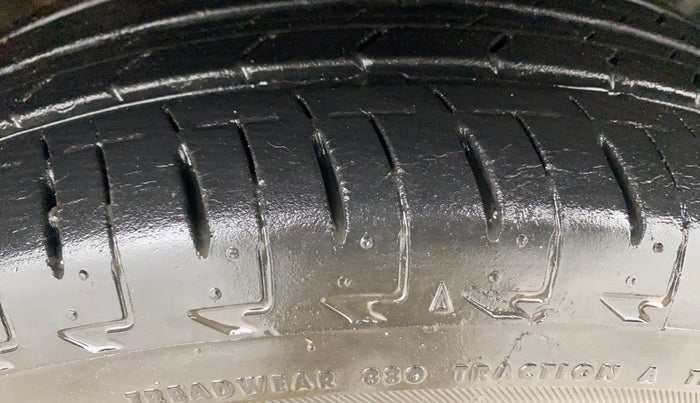 2018 Maruti IGNIS DELTA 1.2 AMT, Petrol, Automatic, 12,973 km, Right Front Tyre Tread