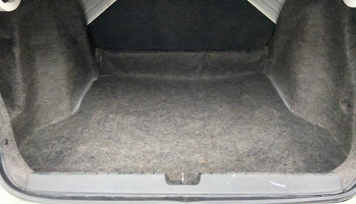 2015 Honda City S MT DIESEL, Diesel, Manual, 81,260 km, Boot Inside