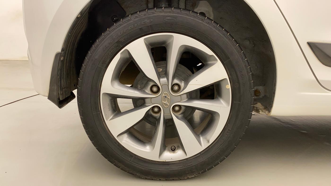 2016 Hyundai Elite i20 ASTA 1.2, Petrol, Manual, 52,955 km, Right Rear Wheel