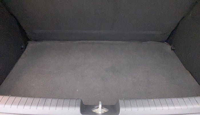 2016 Hyundai Elite i20 ASTA 1.2, Petrol, Manual, 52,955 km, Boot Inside