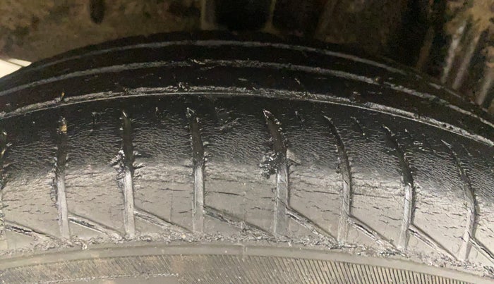 2021 Renault TRIBER RXT AMT, Petrol, Automatic, 43,649 km, Right Rear Tyre Tread