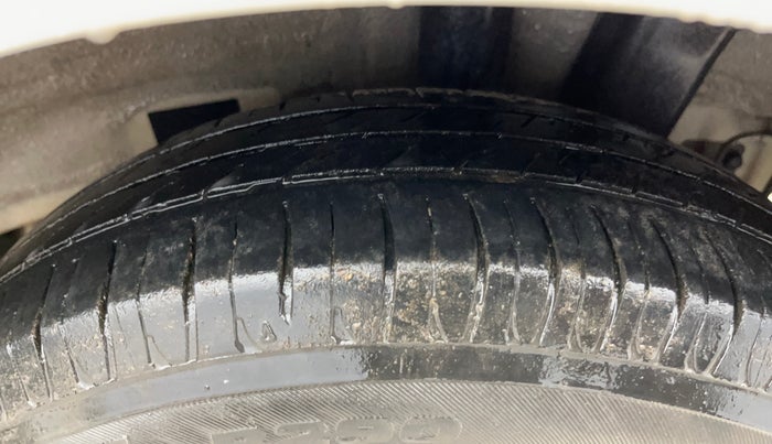 2017 Hyundai Grand i10 SPORTZ 1.2 KAPPA VTVT, Petrol, Manual, 83,853 km, Left Rear Tyre Tread