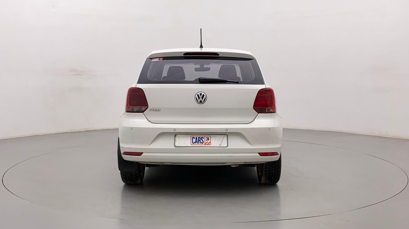 2017 Volkswagen Polo HIGHLINE1.2L, Petrol, Manual, 1,44,419 km, Back/Rear