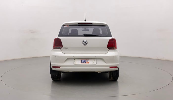 2017 Volkswagen Polo HIGHLINE1.2L, Petrol, Manual, 1,44,419 km, Back/Rear