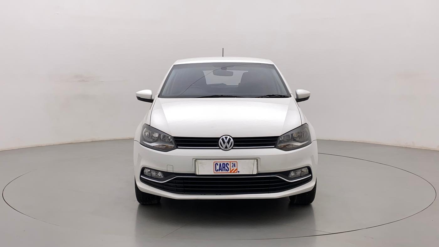 2017 Volkswagen Polo HIGHLINE1.2L, Petrol, Manual, 1,44,419 km, Front