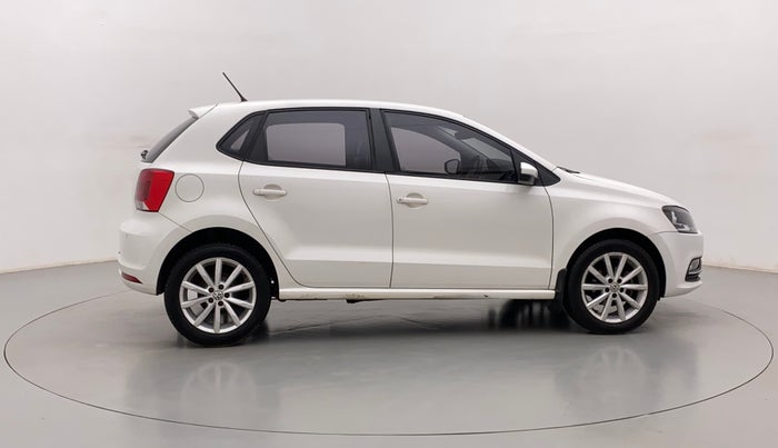 2017 Volkswagen Polo HIGHLINE1.2L, Petrol, Manual, 1,44,419 km, Right Side View