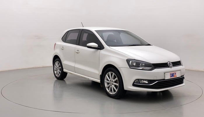 2017 Volkswagen Polo HIGHLINE1.2L, Petrol, Manual, 1,44,419 km, Right Front Diagonal