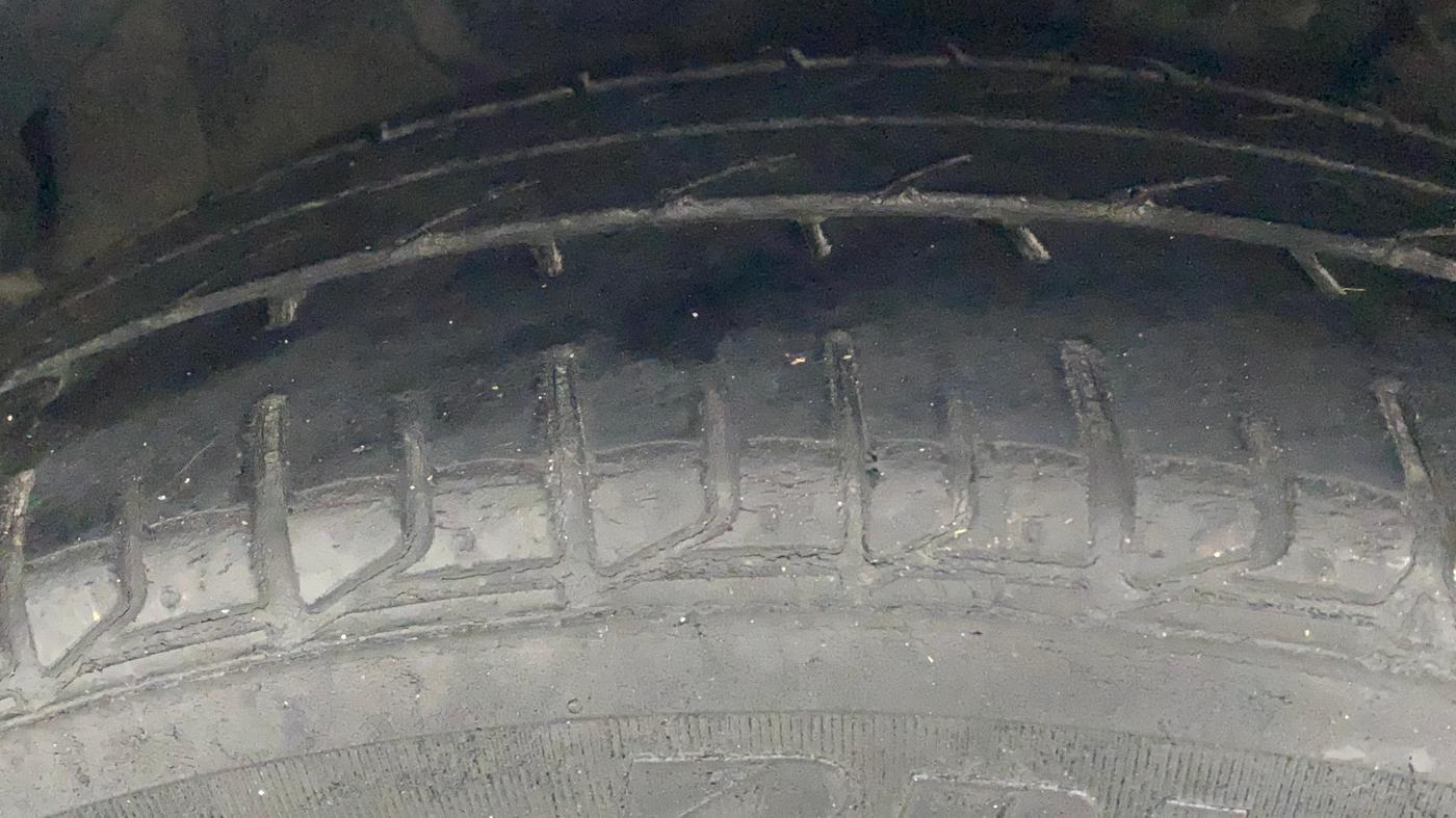 2014 Hyundai Verna FLUIDIC 1.6 VTVT SX AT, Petrol, Automatic, 27,180 km, Left Front Tyre Tread