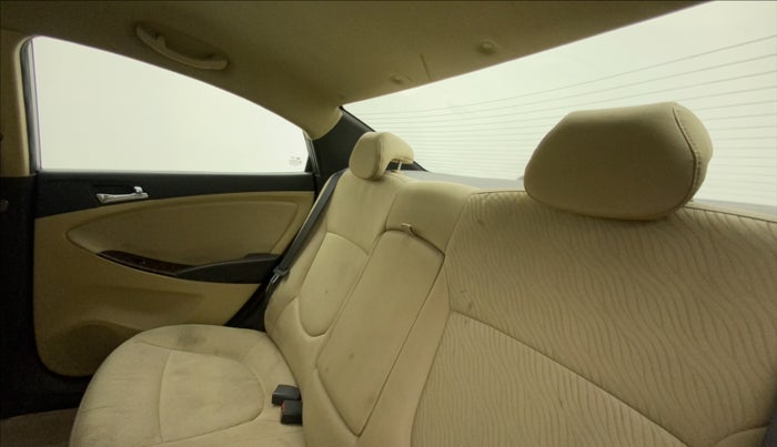 2014 Hyundai Verna FLUIDIC 1.6 VTVT SX AT, Petrol, Automatic, 27,180 km, Right Side Rear Door Cabin