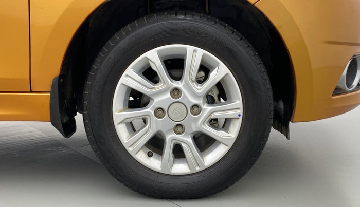 2017 Tata Tiago XZA 1.2 REVOTRON, Petrol, Automatic, 12,566 km, Right Front Wheel