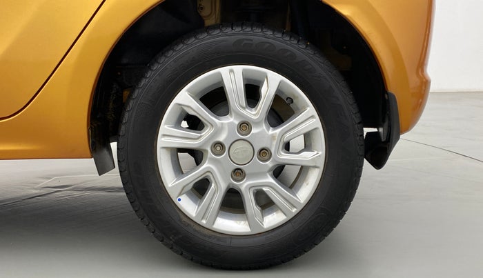 2017 Tata Tiago XZA 1.2 REVOTRON, Petrol, Automatic, 12,566 km, Left Rear Wheel