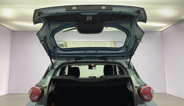 2021 Tata PUNCH CREATIVE  MT, Petrol, Manual, 24,144 km, Boot Door Open