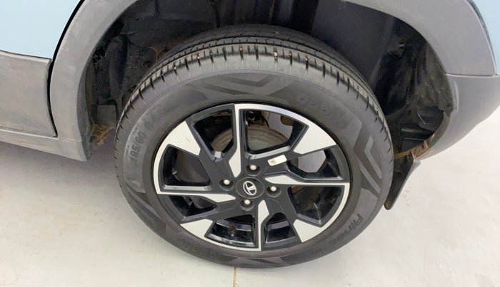 2021 Tata PUNCH CREATIVE  MT, Petrol, Manual, 24,144 km, Left Rear Wheel